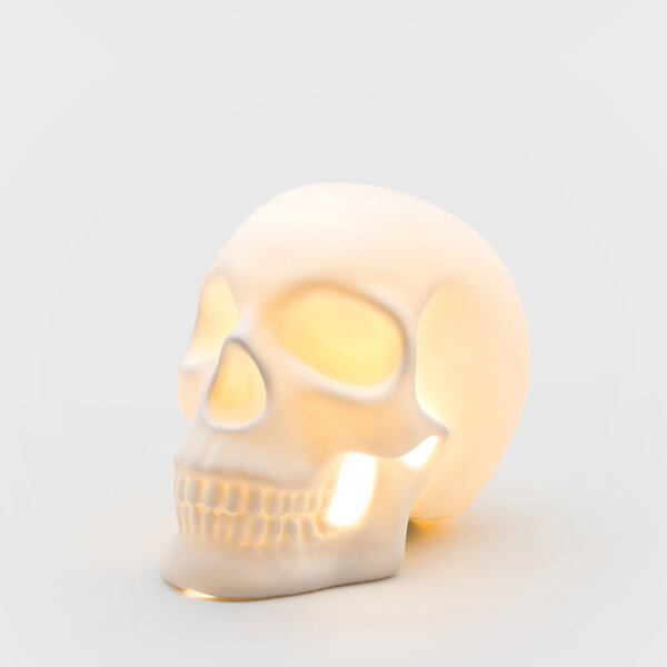 Skull Light | Dead cool ceramic table lamp.